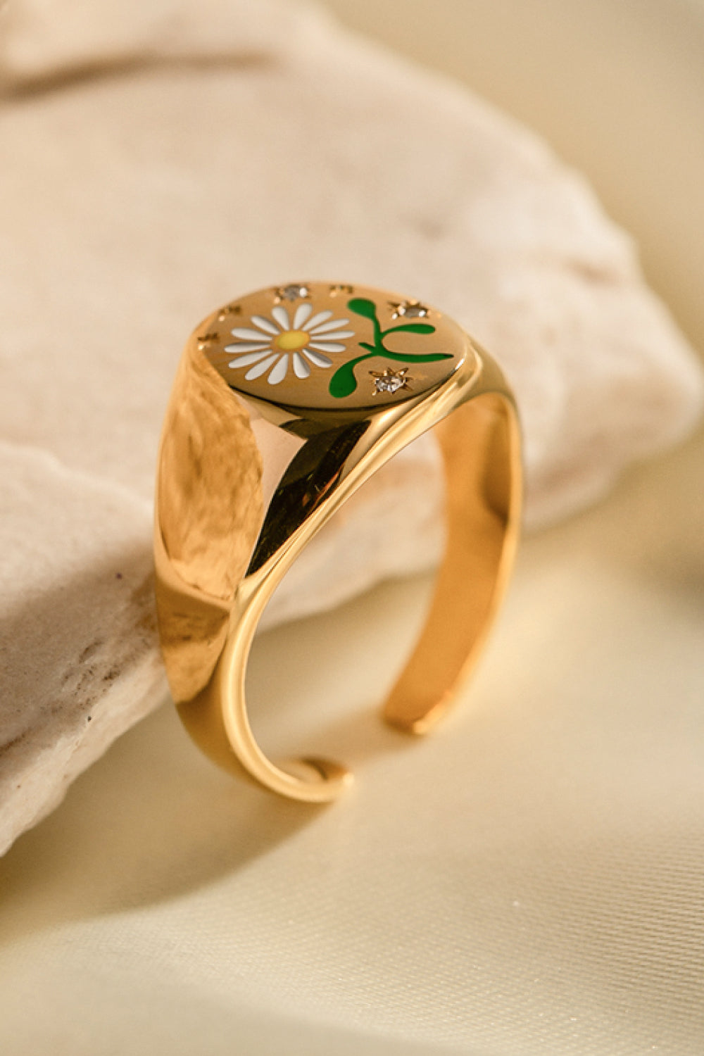 Lucy’s Daisy Signet Ring