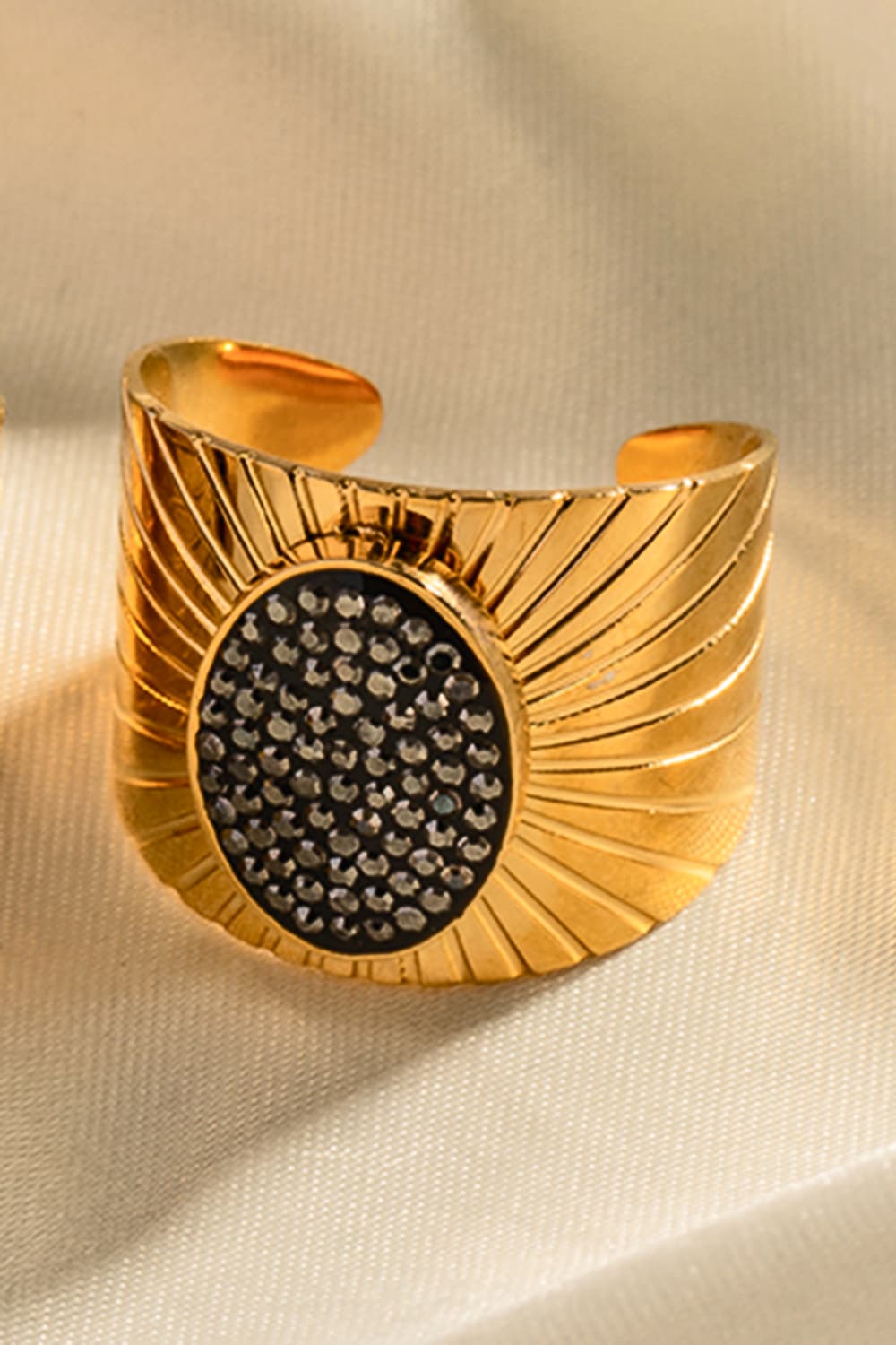 Radiance Ring