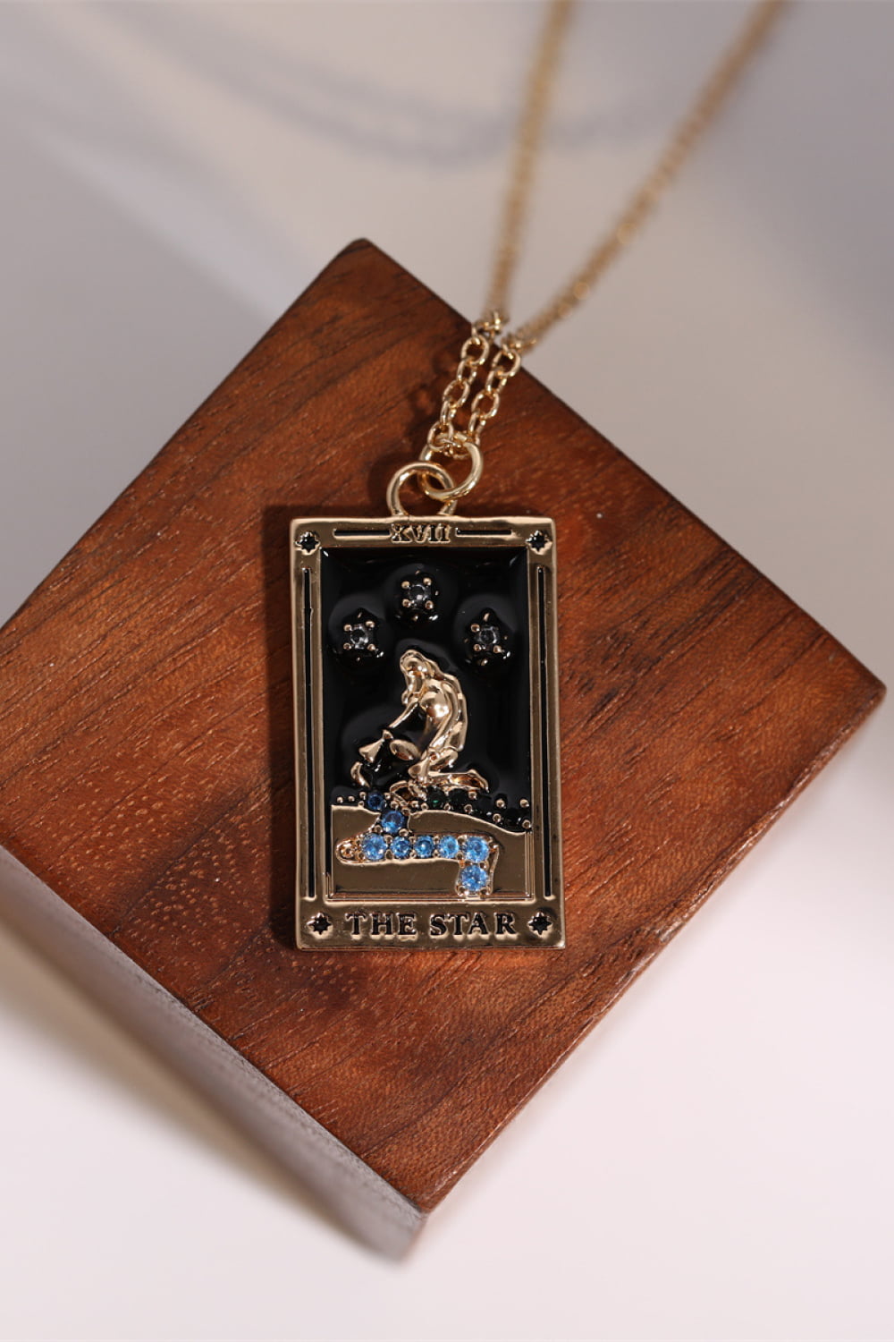 Amulet of Tarot Pendant Necklace