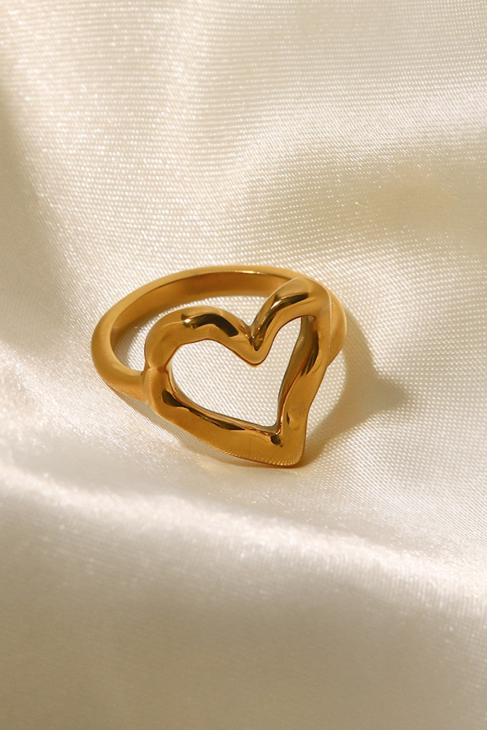 LOVE & WAR Ring